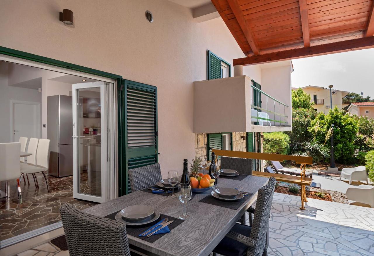 Villa Bandic Baška Voda Exteriér fotografie